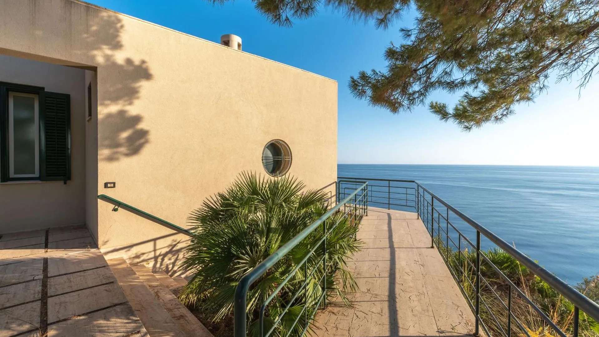 Seaside Villa Capo Zafferano 巴格里亚